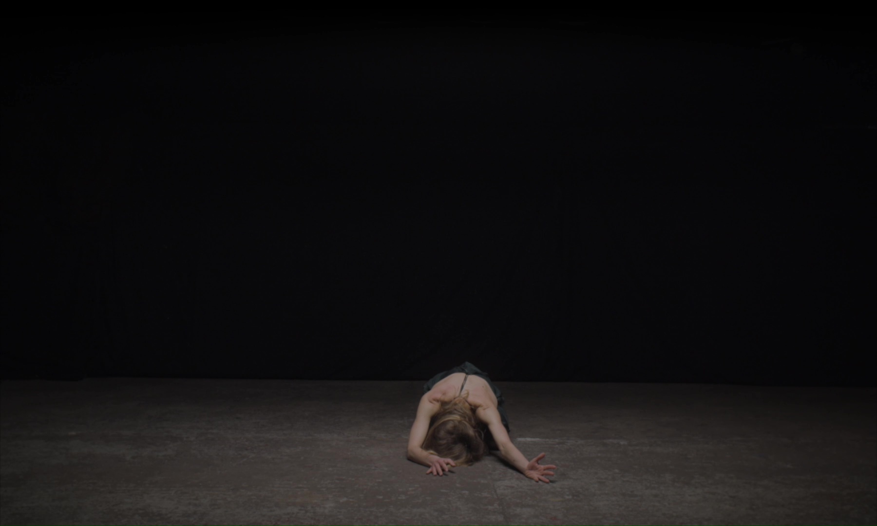Film still showing Aline Costa dancing